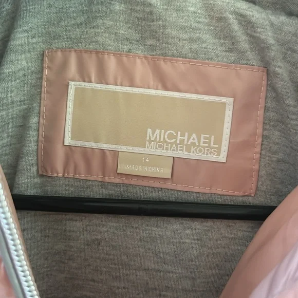 Michael Kors pink Hooded Puffer jacket Girls 14